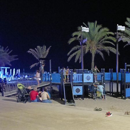 Mare De Deu, Vivienda Vacacional Para Familias Y Mayores De 25 Anos En El Grao De Gandia-Playa Playa de Gandia Exteriér fotografie