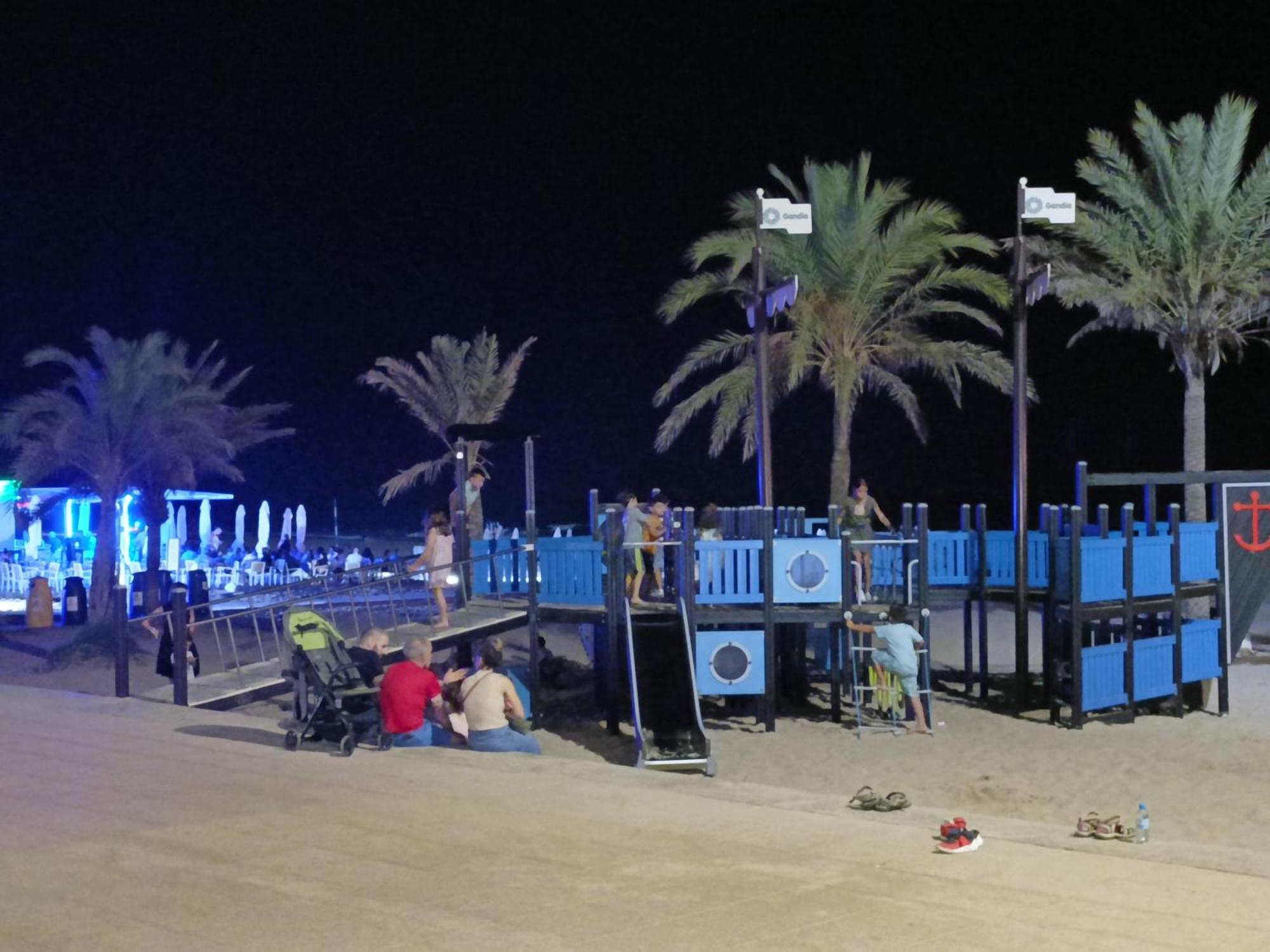 Mare De Deu, Vivienda Vacacional Para Familias Y Mayores De 25 Anos En El Grao De Gandia-Playa Playa de Gandia Exteriér fotografie